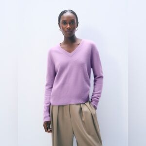 NWOT White and Warren Cashmere V Neck size Large